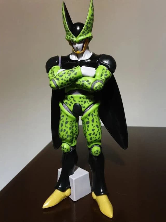 Cell Action Figure – Dragon Ball