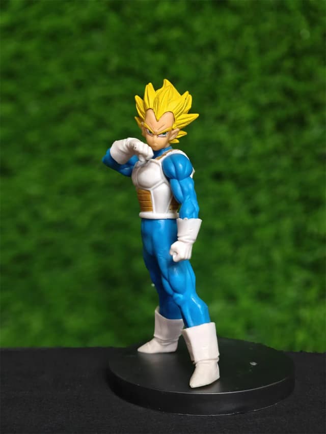 Unleash the Saiyan Prince: Super Saiyan Vegeta Action Figure!