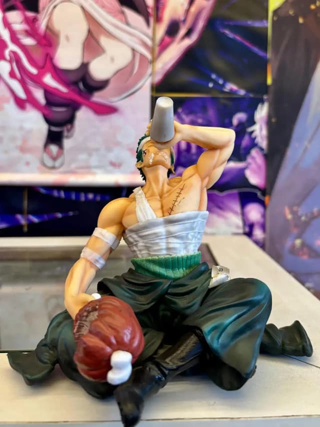 Roronoa Zoro “Relaxed Warrior” Action Figure