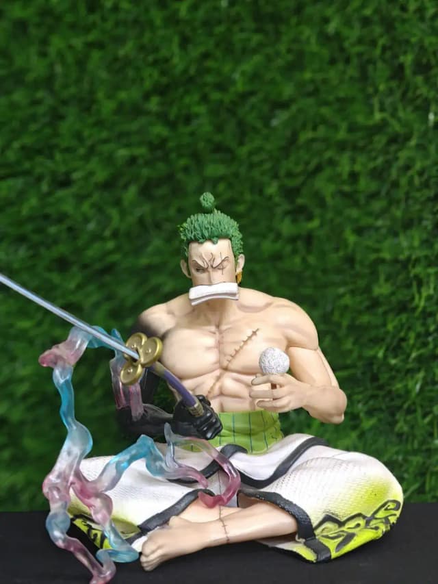 Roronoa Zoro Wano Arc Figure – Seated Battle Focus Pose