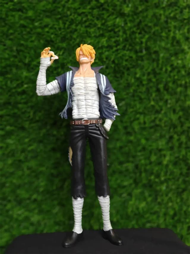 Sanji Bandaged Figure – One Piece Collectible